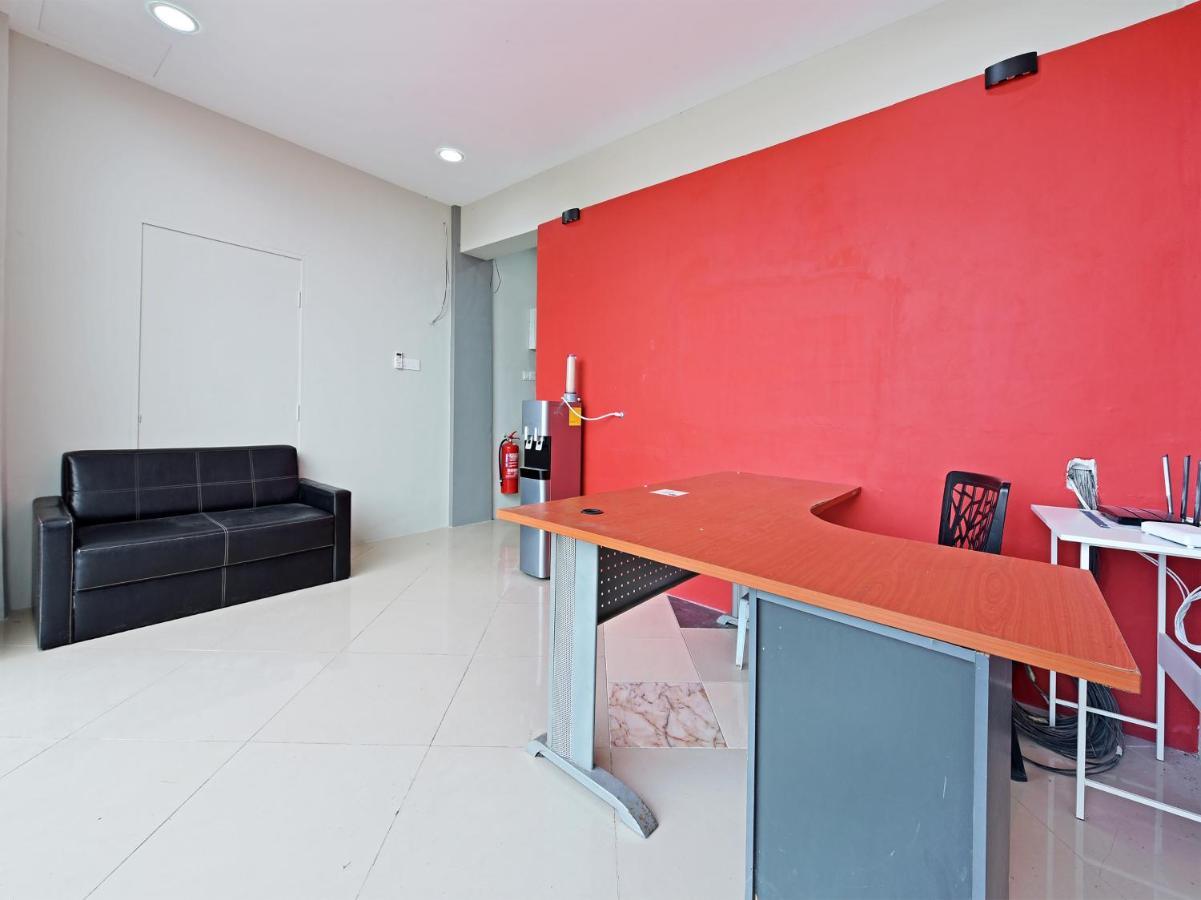 Oyo 90594 Hotel Casalink Paka المظهر الخارجي الصورة