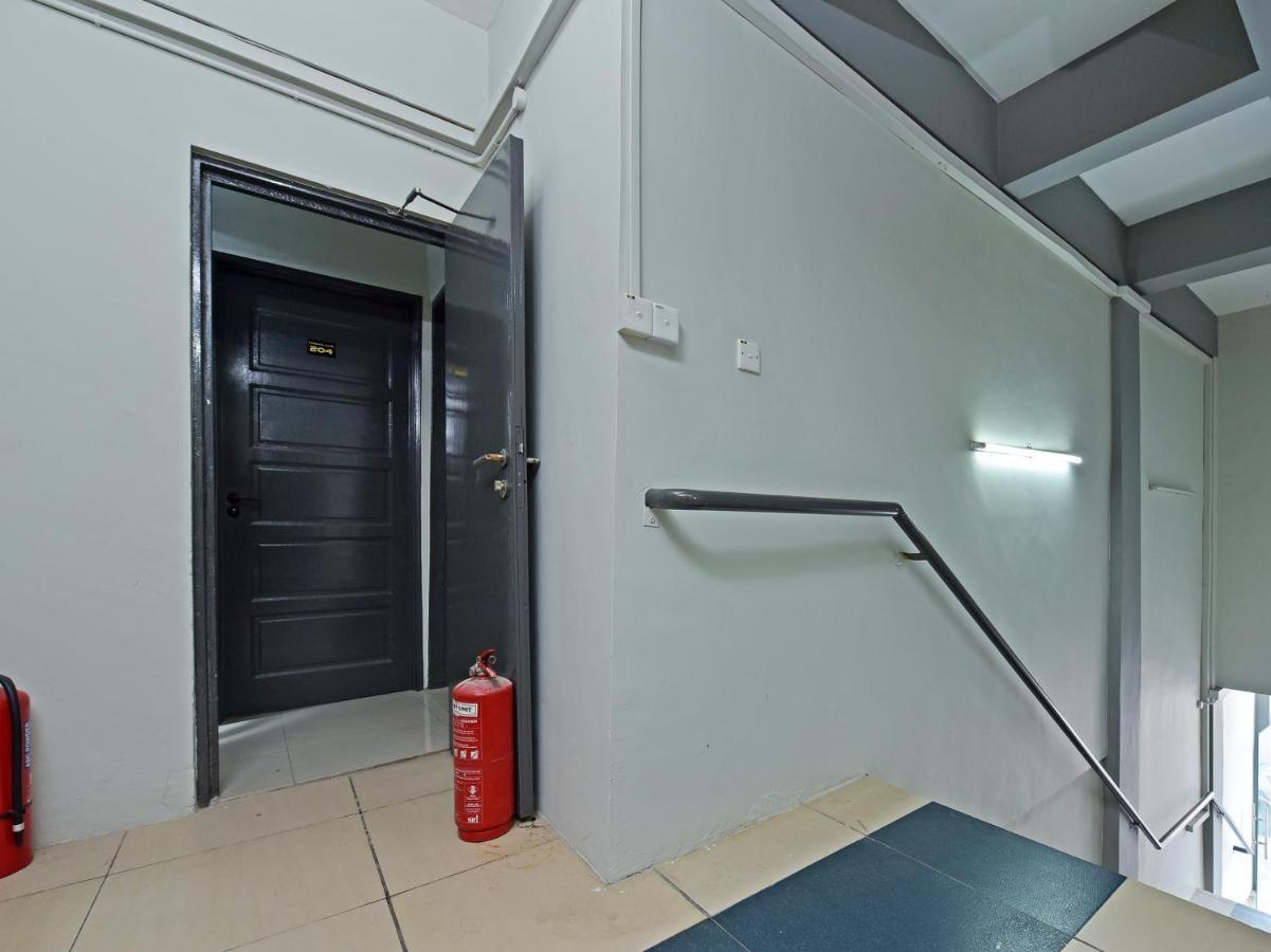 Oyo 90594 Hotel Casalink Paka المظهر الخارجي الصورة