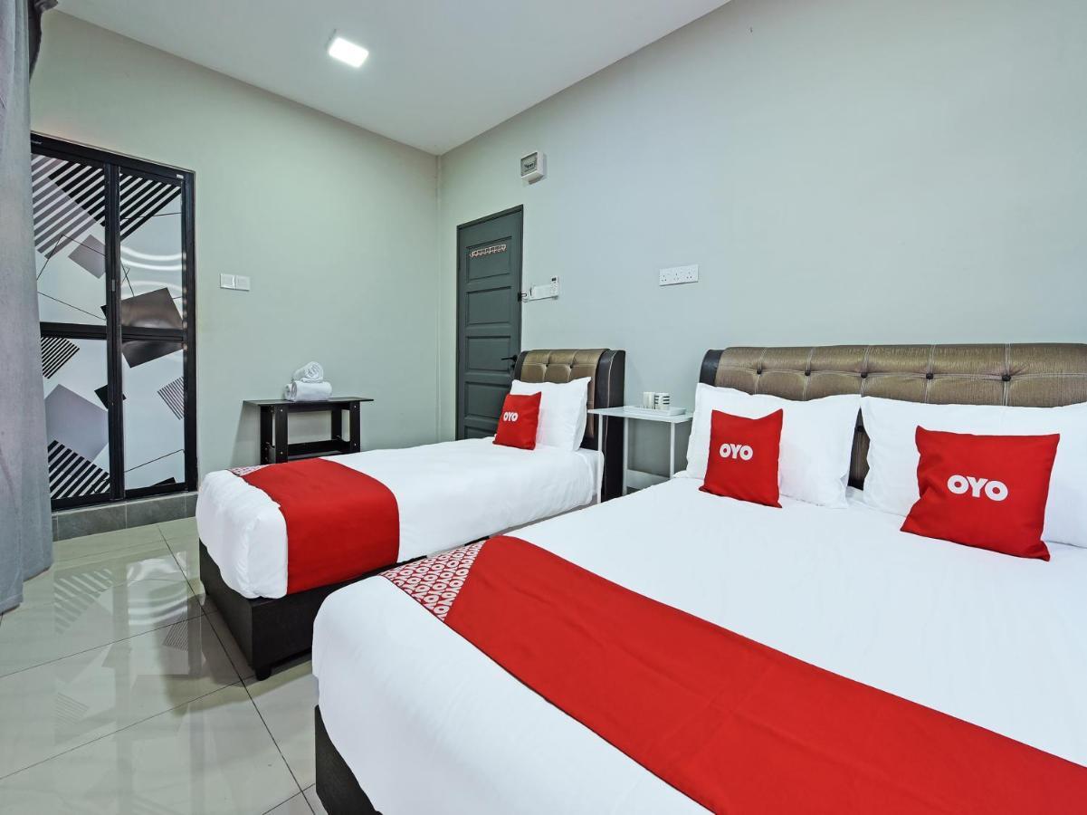 Oyo 90594 Hotel Casalink Paka المظهر الخارجي الصورة