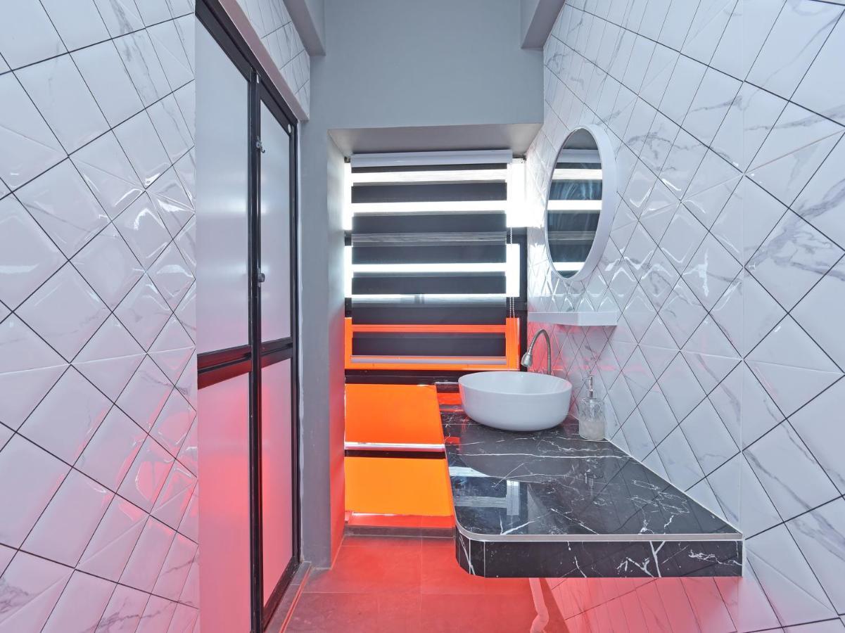 Oyo 90594 Hotel Casalink Paka المظهر الخارجي الصورة