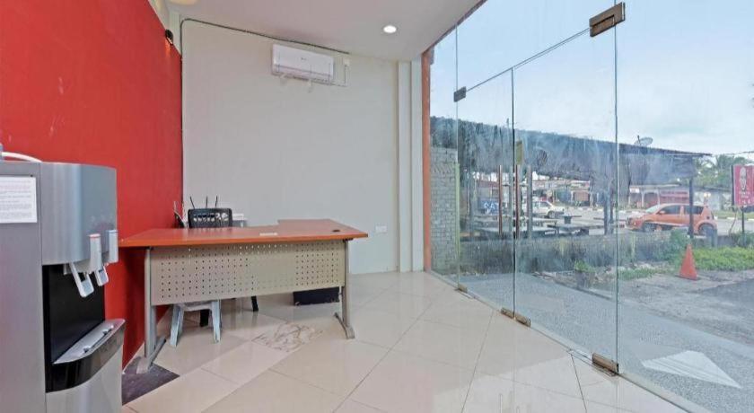 Oyo 90594 Hotel Casalink Paka المظهر الخارجي الصورة
