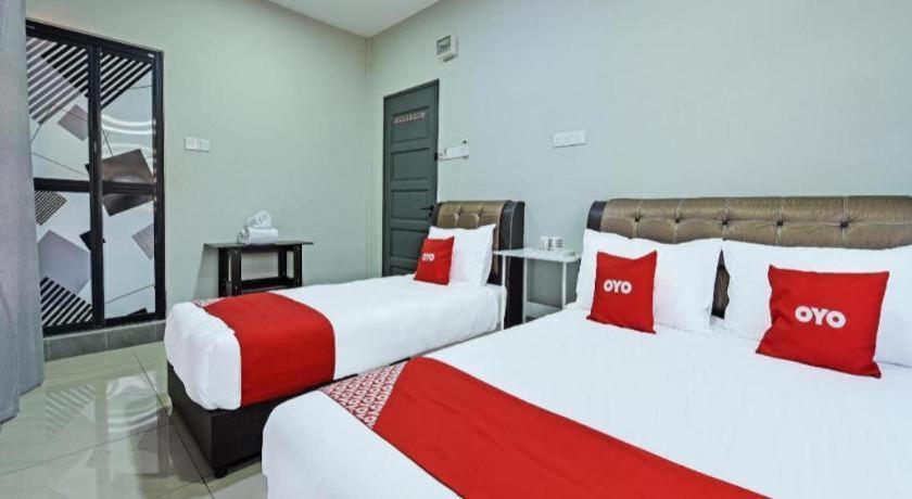 Oyo 90594 Hotel Casalink Paka المظهر الخارجي الصورة