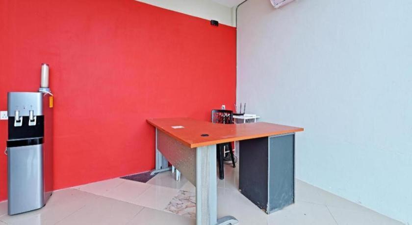 Oyo 90594 Hotel Casalink Paka المظهر الخارجي الصورة