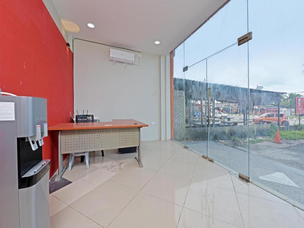 Oyo 90594 Hotel Casalink Paka المظهر الخارجي الصورة